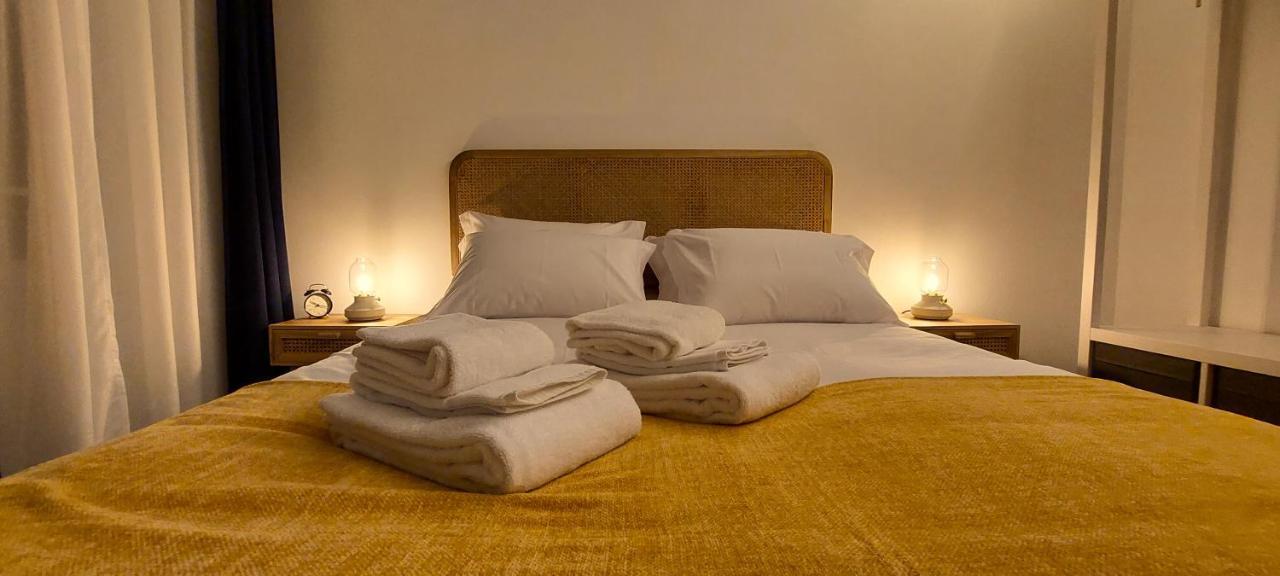 Angra Heritage - City Center Hostel アングラ・ド・エロイーズモ エクステリア 写真